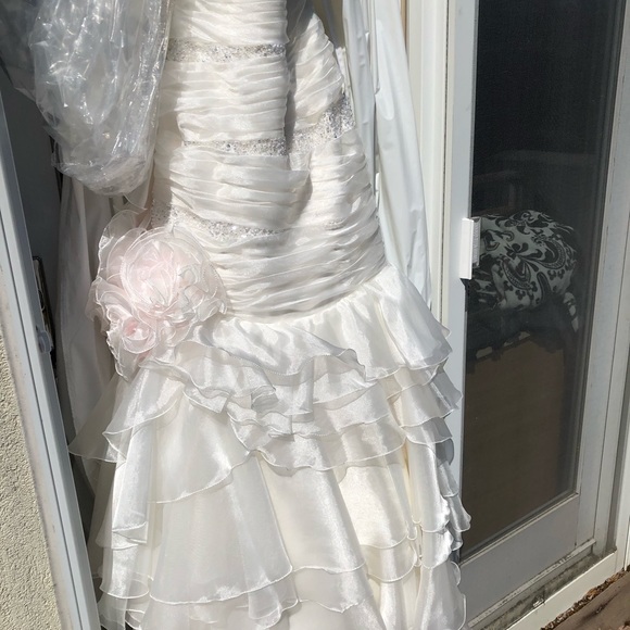 Authentic Maggie Sottero Destiny Mermaid gown 6/8 - Picture 3 of 6